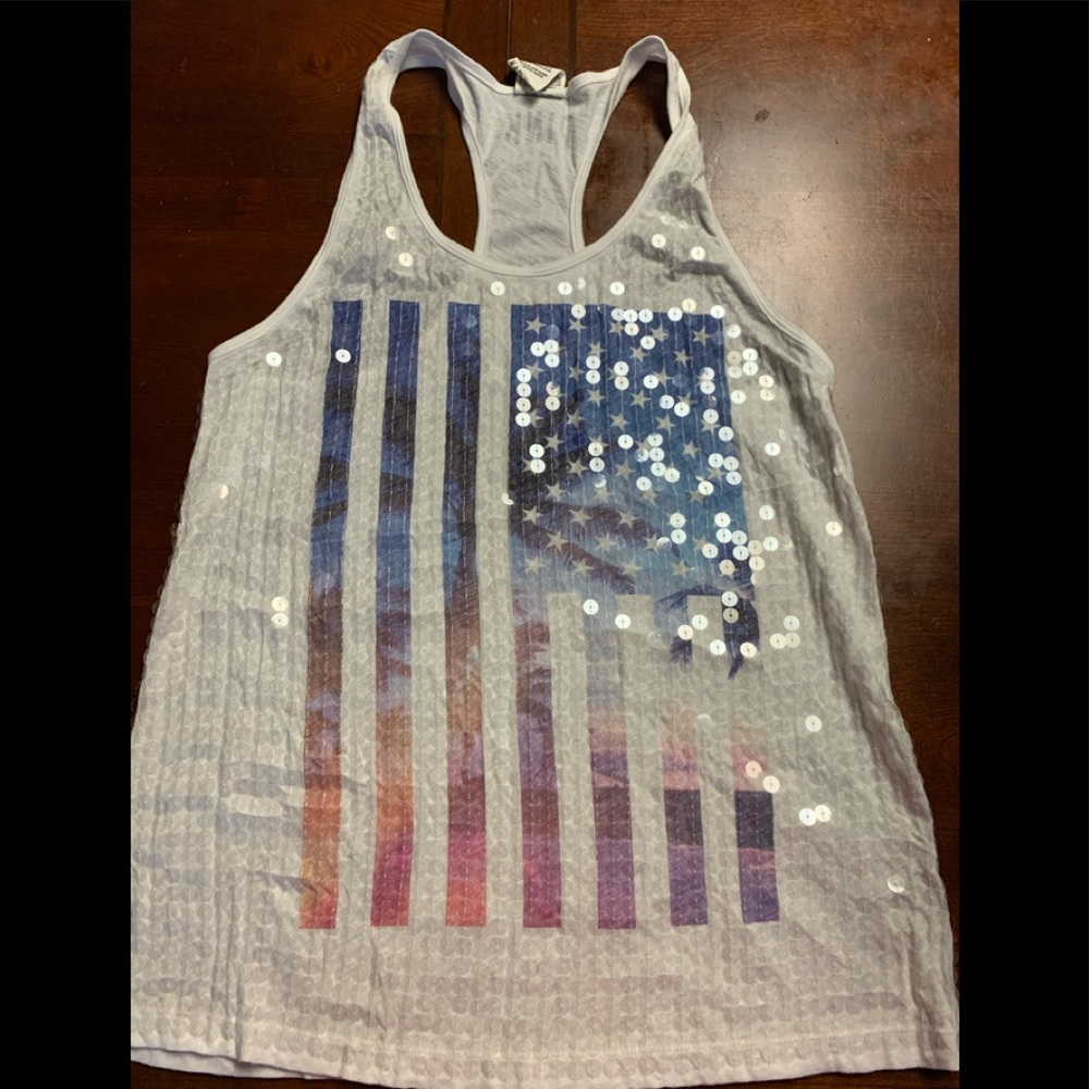 Racer back flag tank